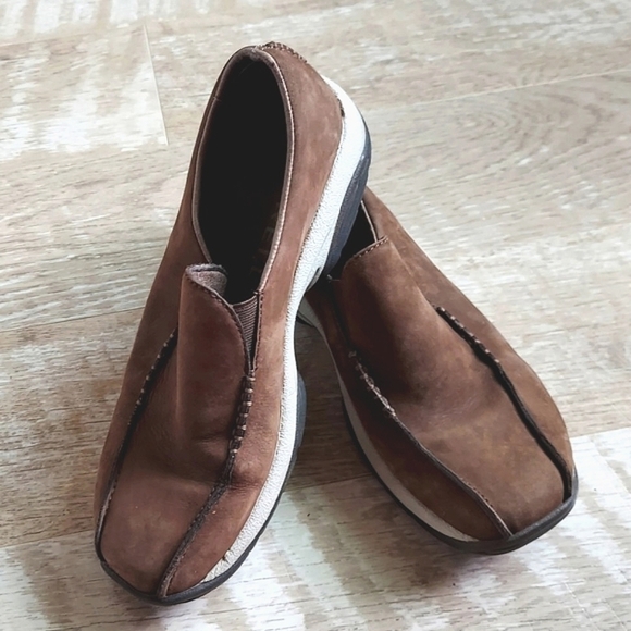 Merrell Suede Slip-On Shoes - Picture 1 of 13